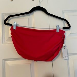 A. Ché bikini bottoms